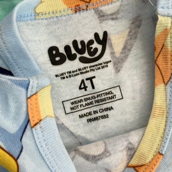 Bluey Toddlers 2 piece Matching Set Tops & Bottoms Pijama set Size 4T - Picture 7 of 8